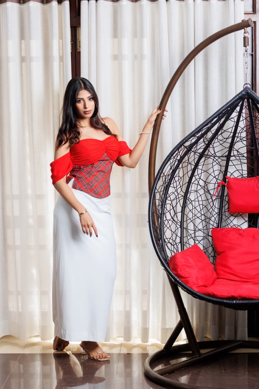 The Red Taylor Top 5