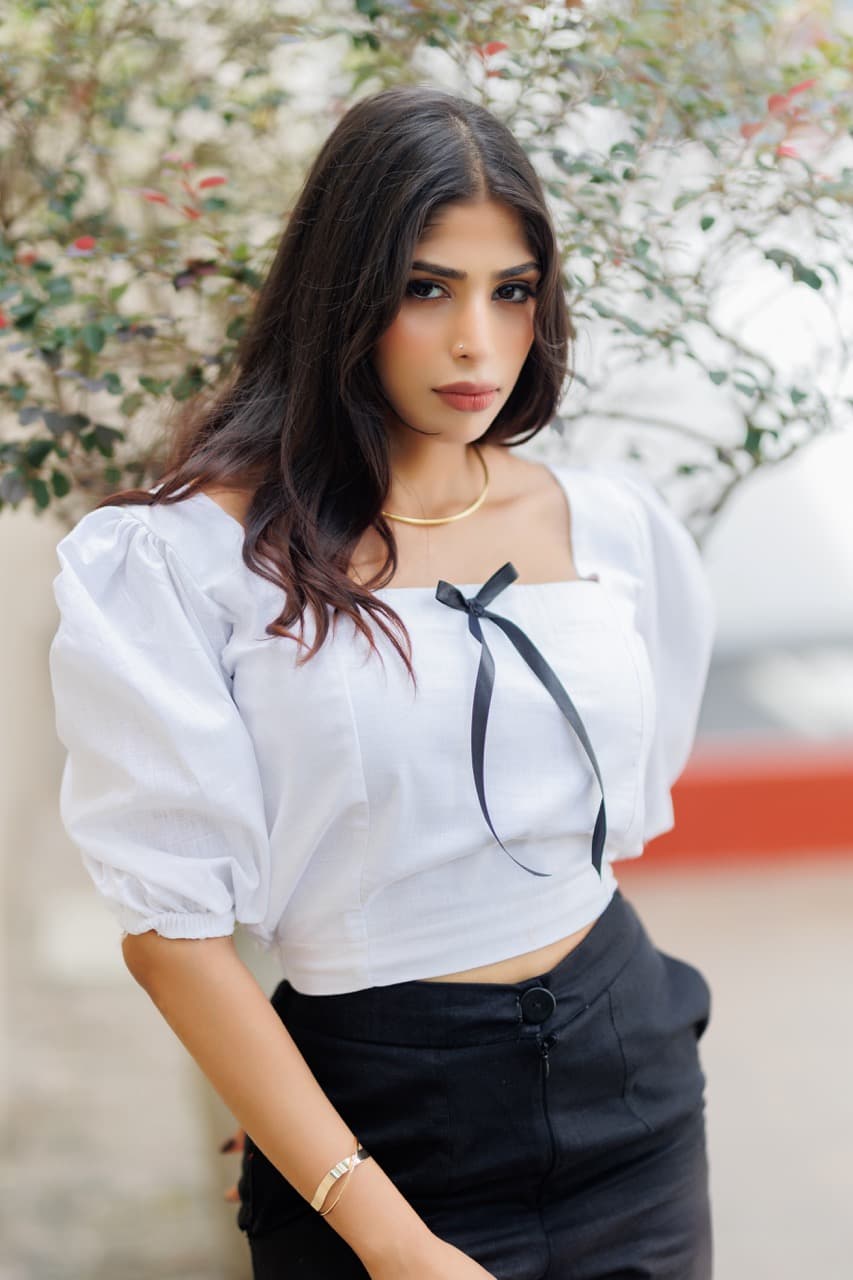 Black and White Top 6