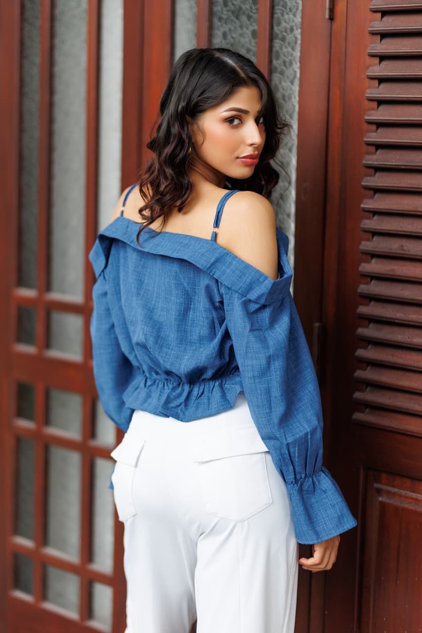 Blue Strap Off-shoulder Top 4